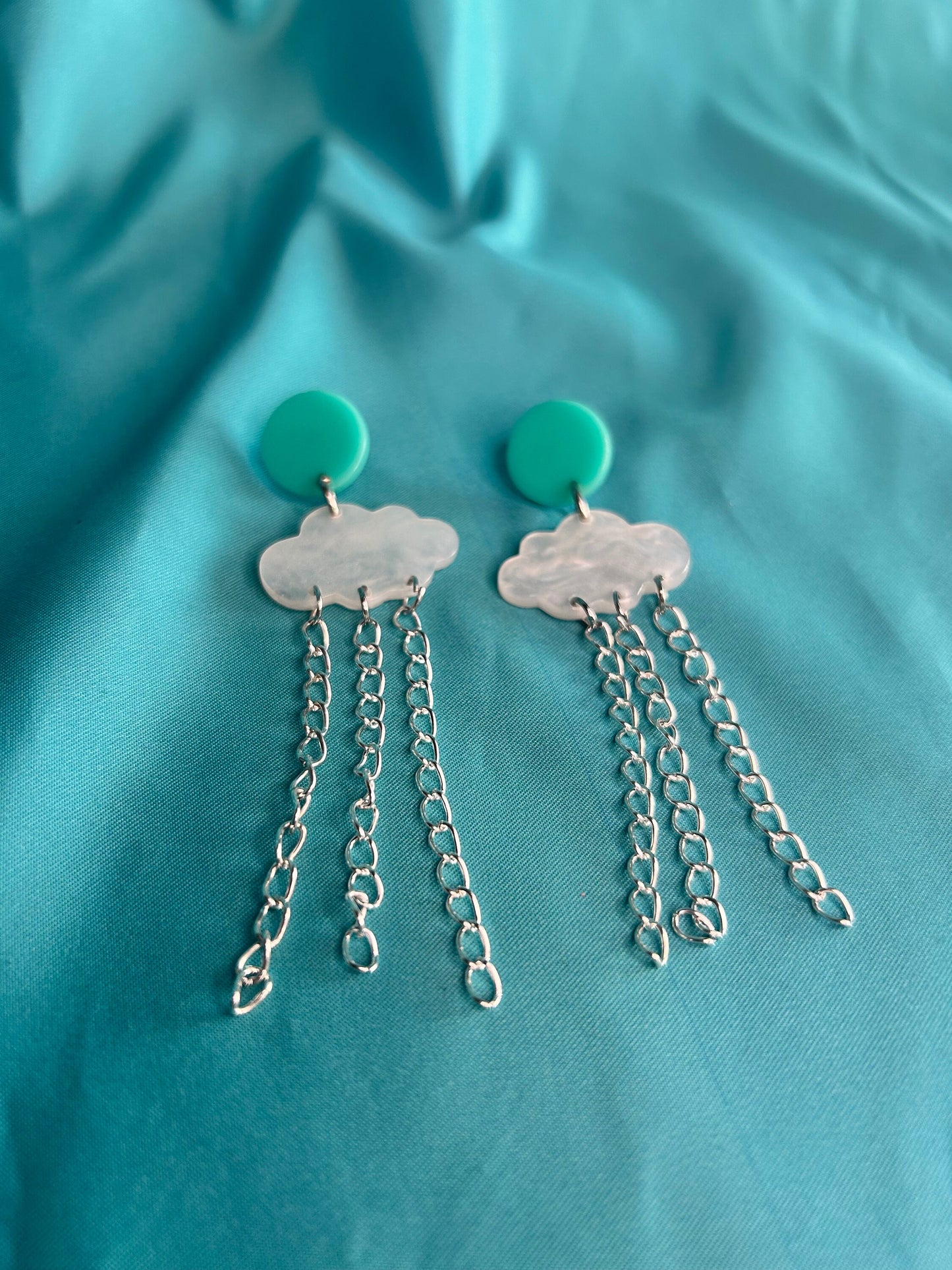 Cloud Earrings | Pearleascent with Dangle Chain Rain