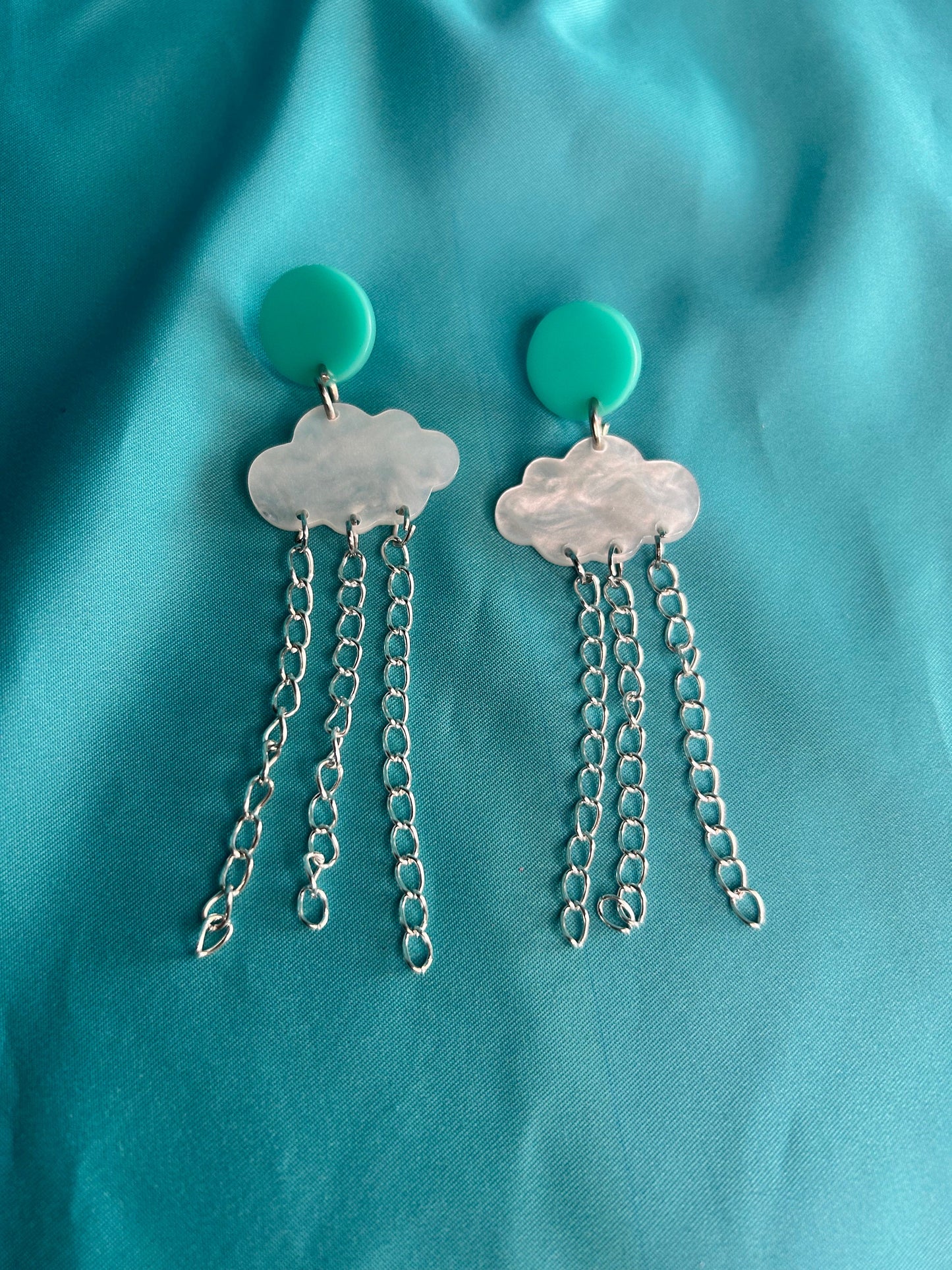 Cloud Earrings | Pearleascent with Dangle Chain Rain