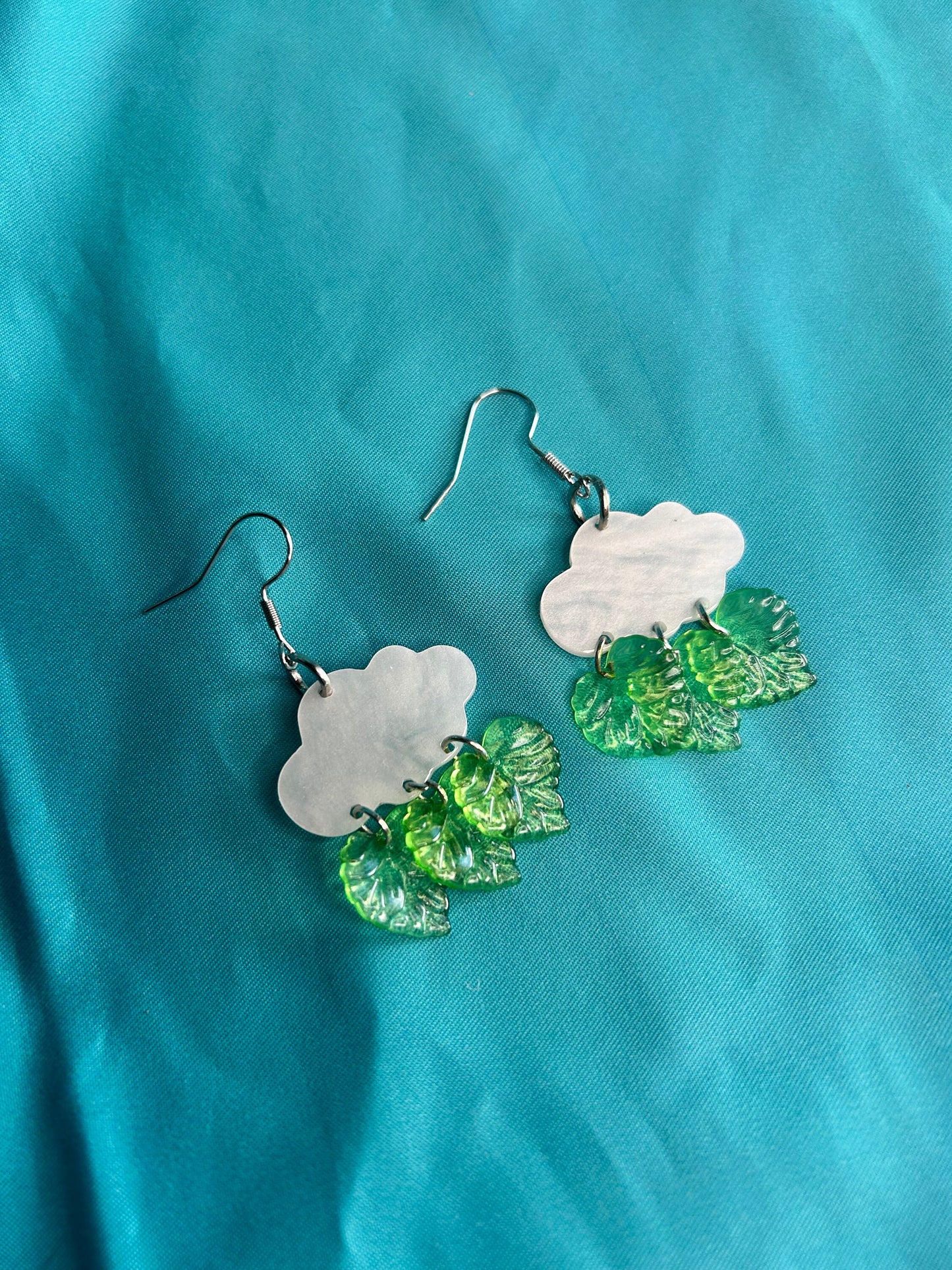 Cloud Earrings | Pearleascent with Dangle Chain Rain