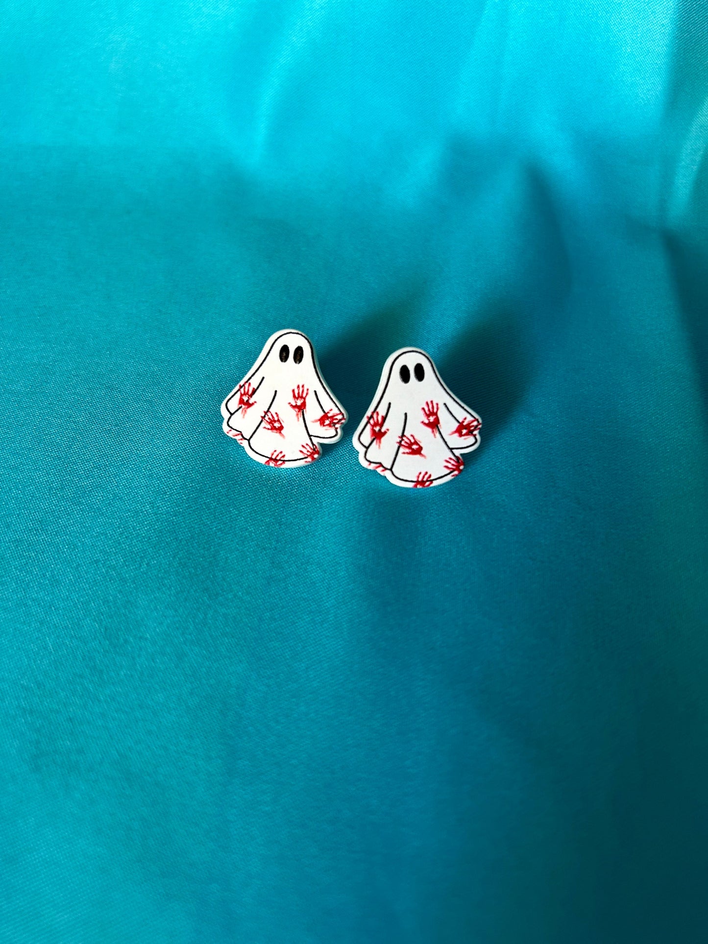 Acrylic Ghost Stud Earrings: Spooky Halloween Posts